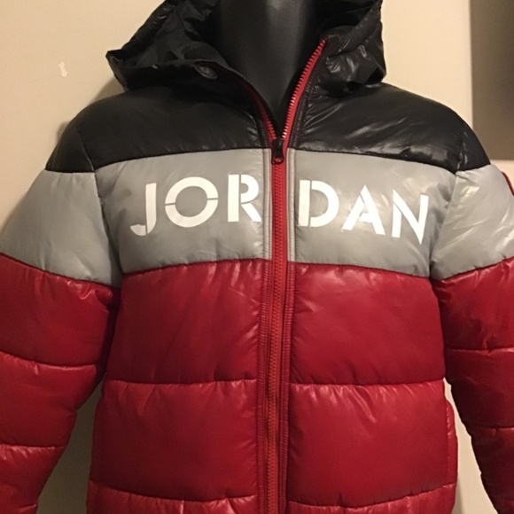 🔥SALE! Jordan, new cond. Large, 12-13 yrs. see pictures,🔥🔥🔥😎 - Picture 3 of 9